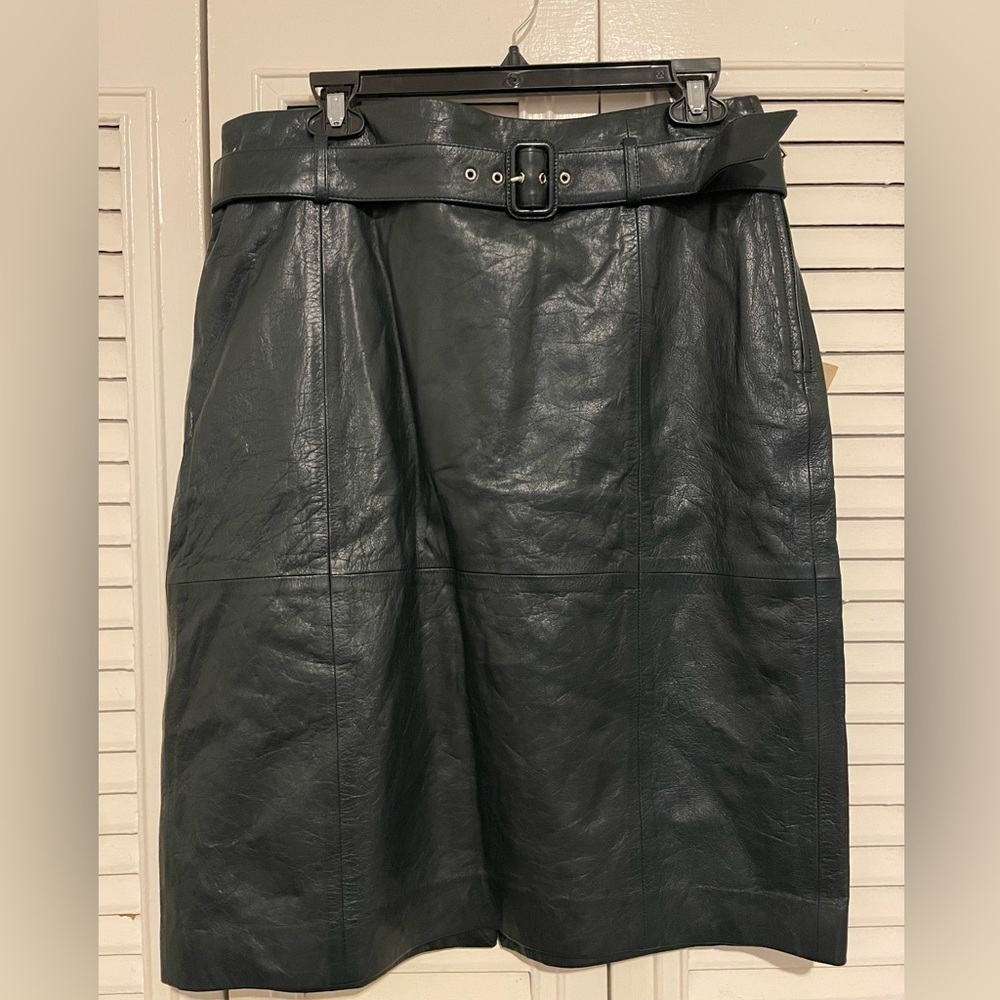 Marc cain leather belted skirt .